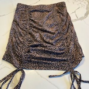 SHEIN size Small Leopard mini skirt